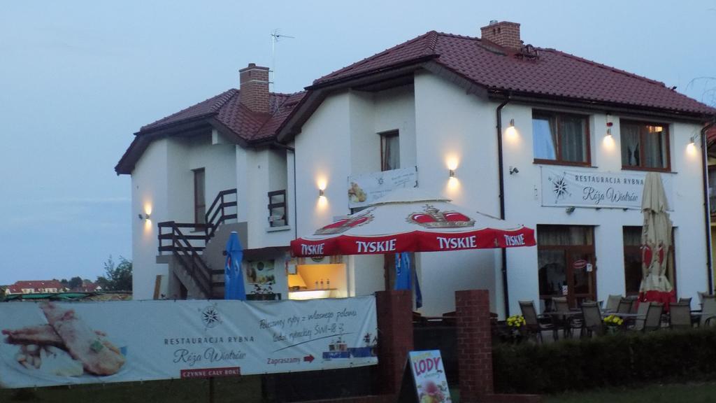 Roza Wiatrow Apartment Grzybowo  Bagian luar foto