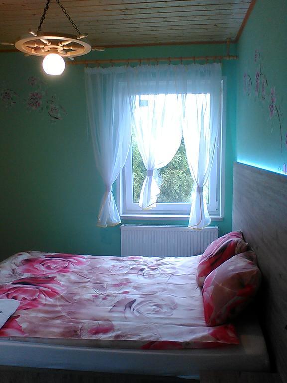 Roza Wiatrow Apartment Grzybowo  Bagian luar foto